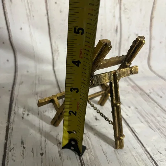 Vintage Elegant Solid Brass Vines Easel Frame Stand - Picture 7 of 8